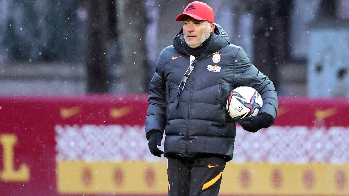 Kayserispor’un Fenerbahçe karşısındaki dirençli futbolu, Galatasaray Teknik Direktörü Domenec Torrent’in korkusu oldu. Lige yeni yeni adapte olmaya çalışan İspanyol çalıştırıcı, hafta sonu oynayacakları rakibin durumunu analiz etmek üzere iki yardımcısını Fenerbahçe Ülker Stadı’na göndermişti.