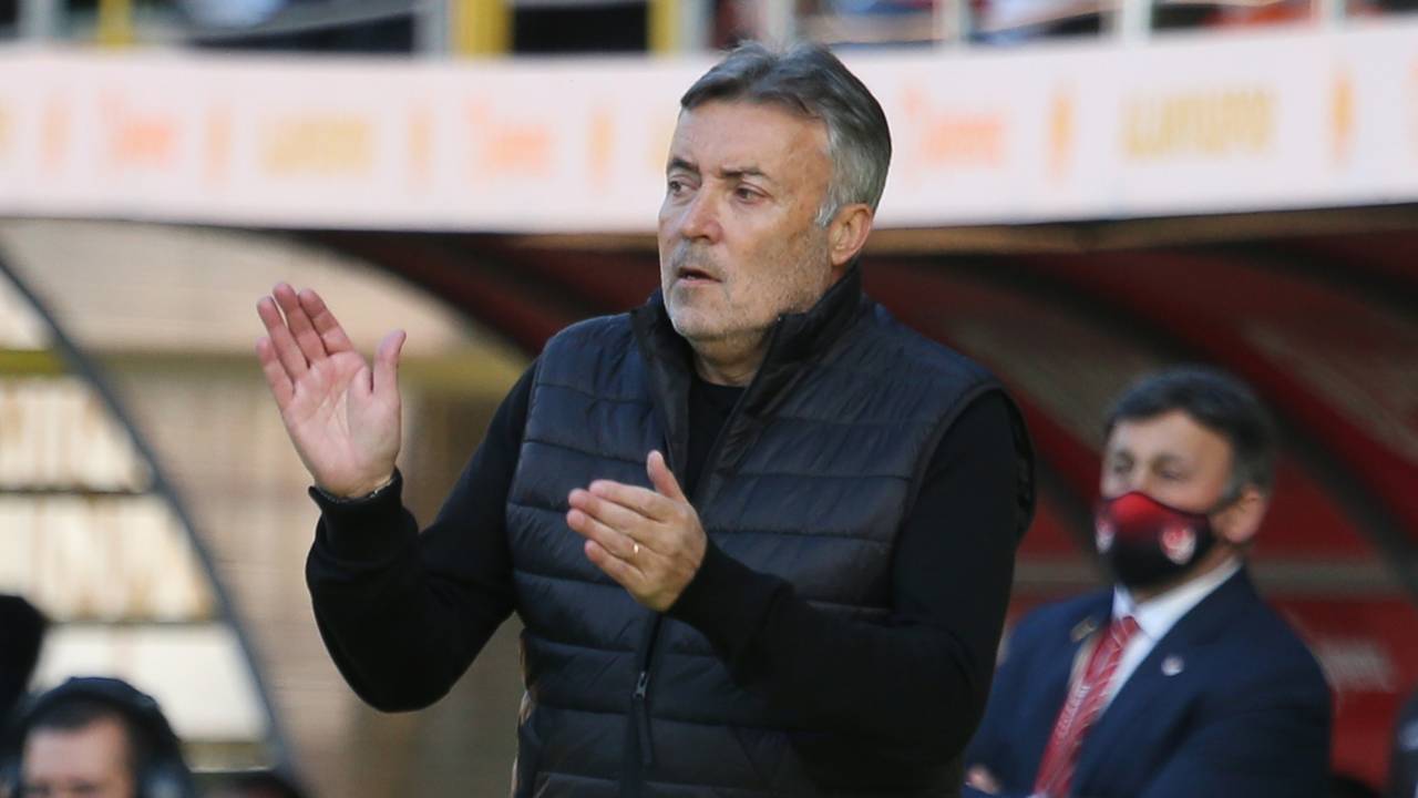 Domenec Torrent, Yukatel Kayserispor beraberliğiyle Galatasaray’ın başında Süper Lig’deki 5’inci maçında da 3 puanla tanışamamış oldu. Torrent, böylelikle de sarı-kırmızılı takımla lig tarihindeki 5 maçını kazanamayan ilk teknik direktör olarak tarihe geçti.