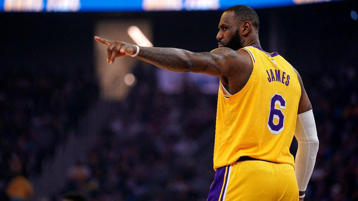 LeBron James NBA tarihinde en çok sayı atan oyuncu oldu