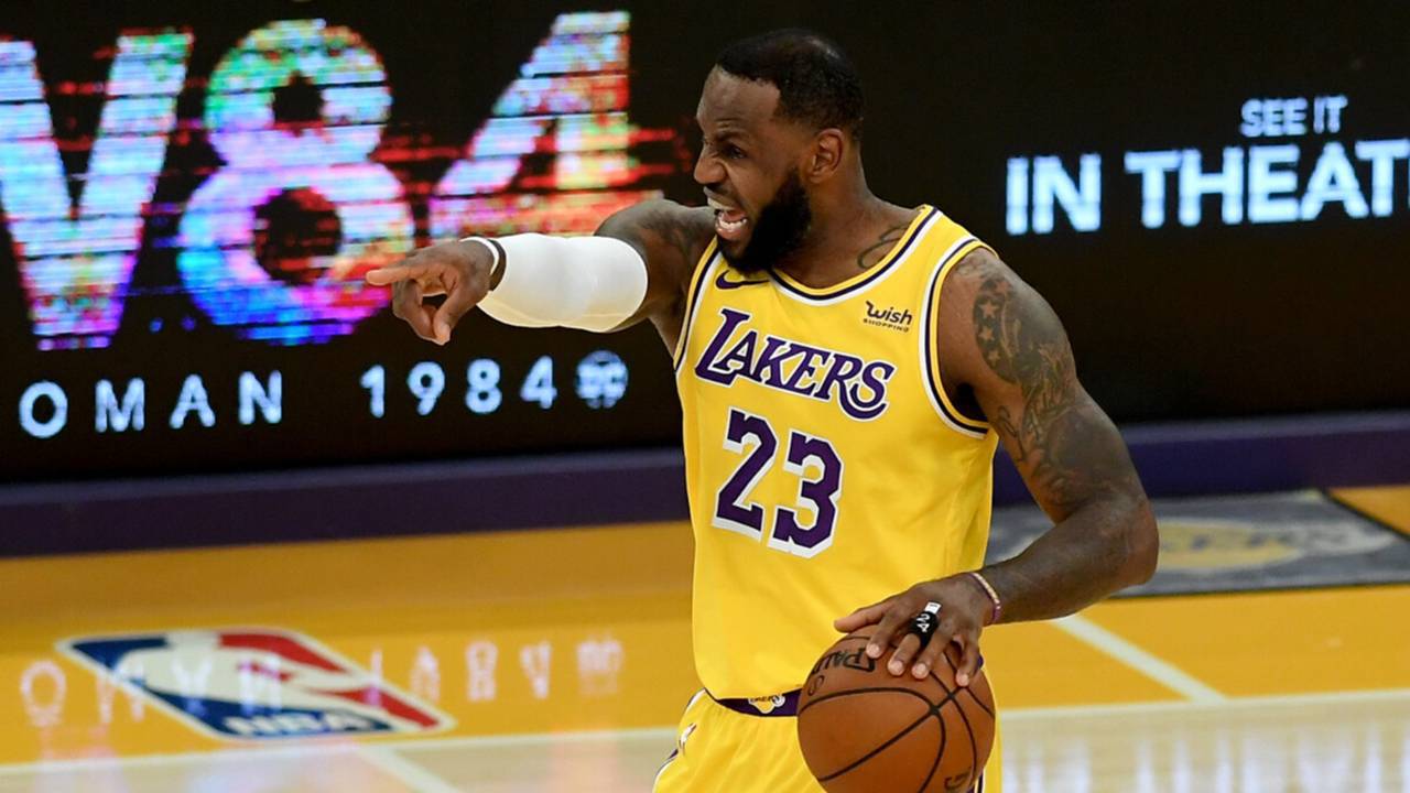 Bu rekor istatistikte LeBron James ve Kerim Abdülcabbar'ı, pivot Karl Anthony Malone (41 bin 689), guard Kobe Bean Bryant (39 bin 283) ve NBA efsanelerinden Michael Jordan (38 bin 279) izliyor.
