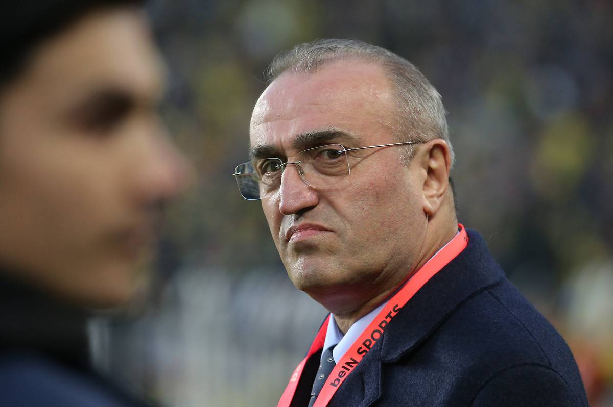 Galatasaray'da 4 farklı dönemde yöneticilik yapan Abdurrahim Albayrak tam 6 şampiyonluk gördü. Florya'da yönetim, teknik heyet ve futbolcular arasında köprü olan Albayrak, kasa kolaylığı sağlayarak birçok krizi önlemişti. (Sabah-Mehmet Özcan)
