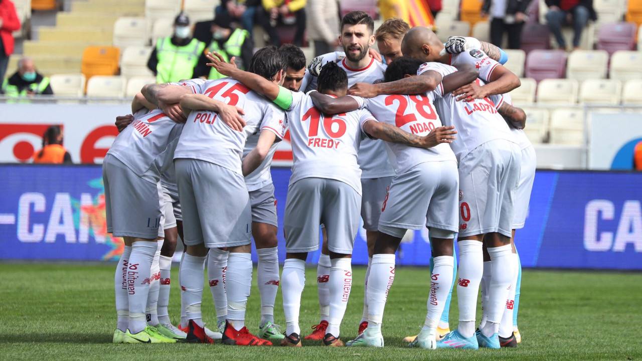 Antalyaspor’un yeni transferleri skor yükünü çekiyor!