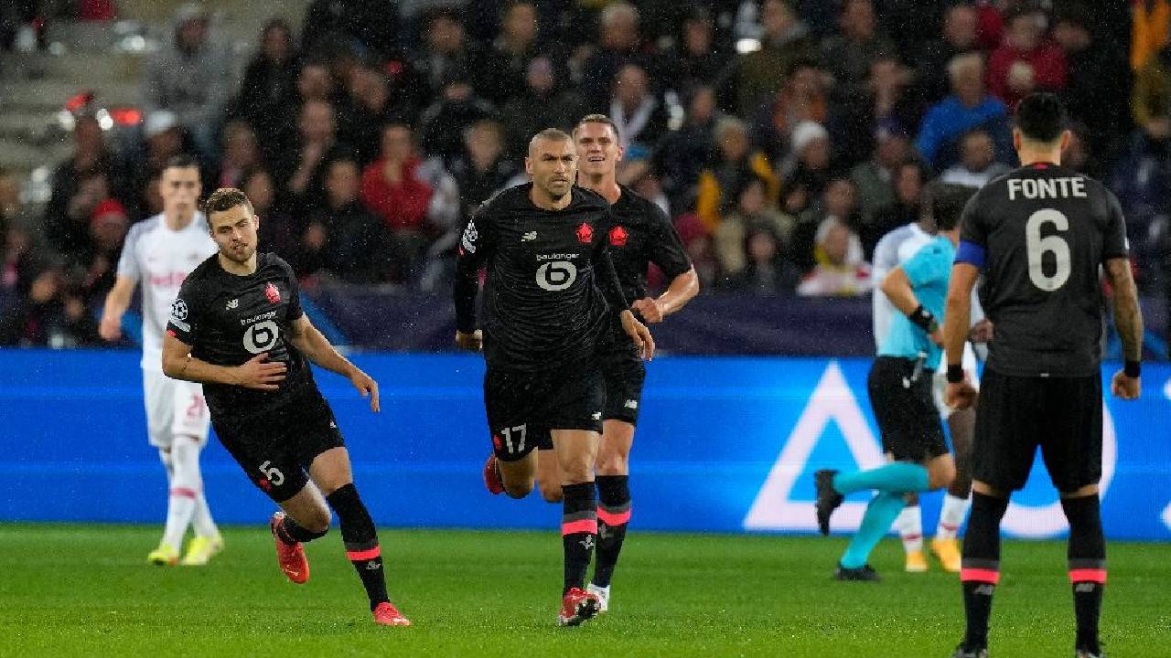 Milli oyuncularımız Burak Yılmaz ve Zeki Çelik’in de formasını giydiği Lille ise güçlü rakibi karşısından mümkün olduğunca az hasarla Fransa’ya dönmenin hesaplarını yapıyor. Geçtiğimiz yıl Ligue 1’de şampiyonluğa ulaşarak büyük bir başarı elde eden Lille, bu sezon ise oldukça kötü bir performans ortaya koyuyor.