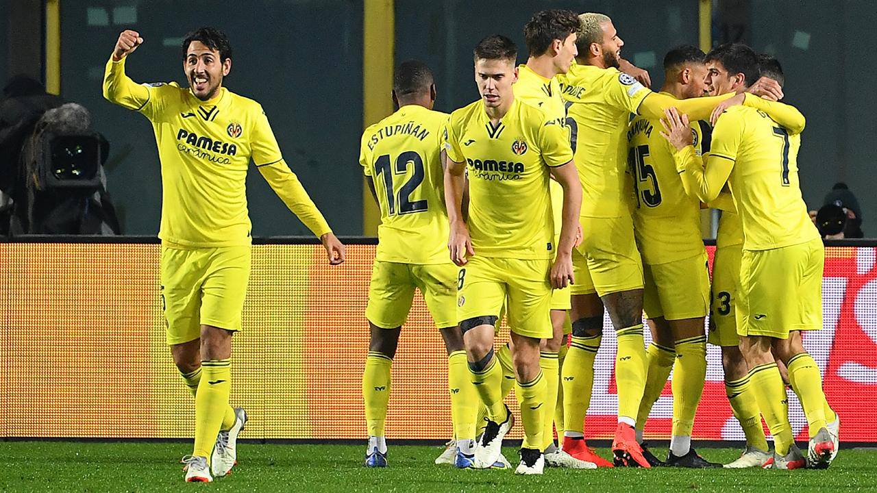 Devler Ligi’nin bir diğer eşleşmesinde ise Villarreal, evinde Juventus’u ağırlayacak. Geçtiğimiz sezonun UEFA Avrupa Ligi şampiyonu olan İspanyol temsilci, bu yıl da Kupa 1’de başarılı olmanın peşinde. Unai Emery’nin öğrencileri, bu noktada da İtalyan devini geçerek yoluna devam etmek için ter dökecek.