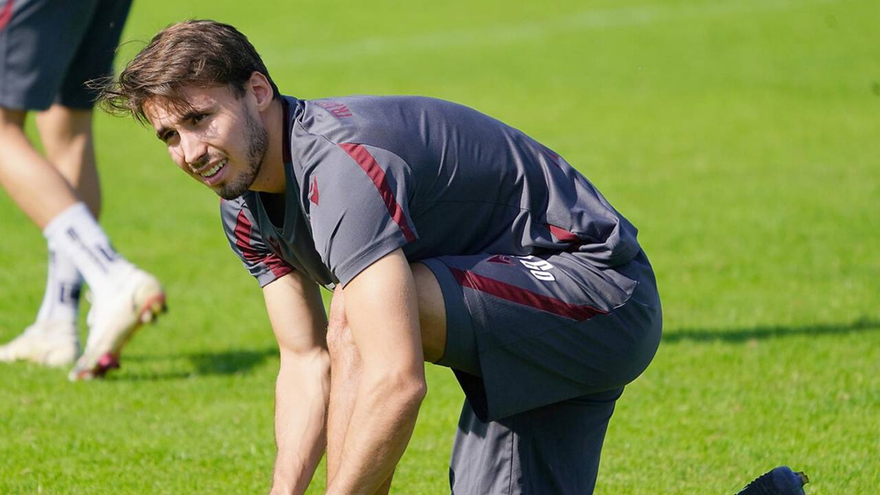 Bordo-mavili ekipte eksik listesindeki bir başka oyuncu da Anders Trondsen. Norveçli futbolcu, bir süredir devam eden sakatlığından dolayı 27. haftanın açılışında yarın Kayseri temsilcisiyle oynanacak olan 90 dakikada görev yapamayacak.