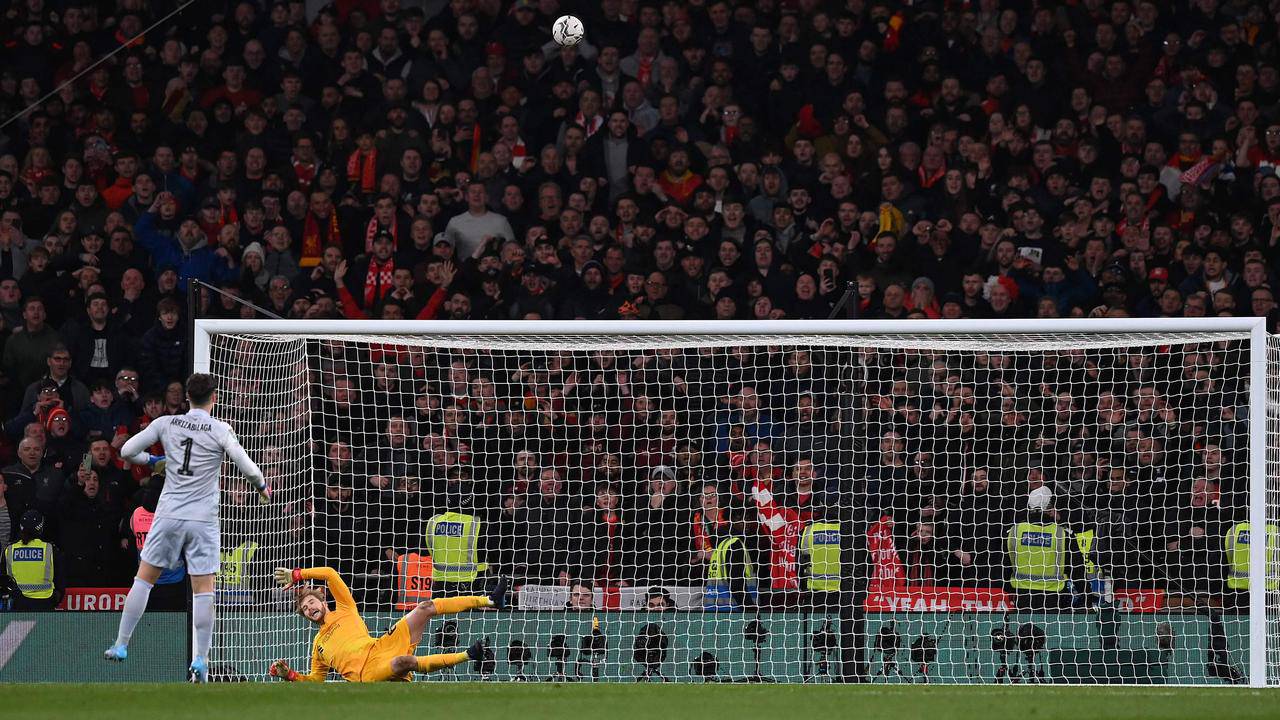 Chelsea’de Kante, Marcos Alonso, Lukaku, Havertz, Reece James, Chalobah, Thiago Silva, Werner, Rüdiger ve Jorginho; Liverpool filelerini sarsan oyuncular oldu. 119’uncu dakikada kaleyi devralan Kepa ise Maviler adına kupanın kaybedilmesine neden olan penaltıyı kaçırdı.