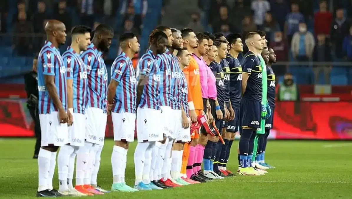 İki takım arasında Fenerbahçe'nin ev sahipliğinde yapılan toplam 63 resmi ve özel maçta Fenerbahçe'nin 28, Trabzonspor'un 12 galibiyeti bulunuyor. Taraflar 23 maçta da eşitliği bozamadı, Fenerbahçe 90, Trabzonspor ise 61 gol attı.