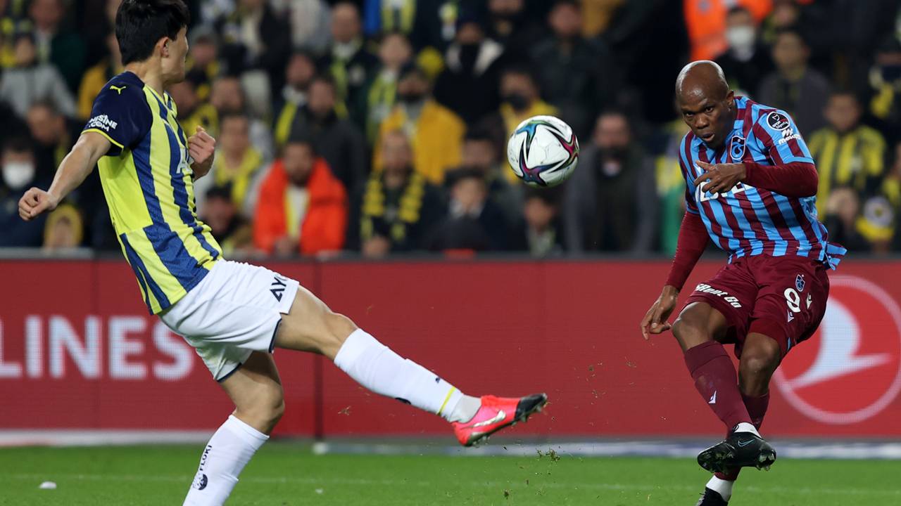 Nijeryalı oyuncu, ligde 2018-2019 sezonunda 27 maçta 10 gol, 2019-2020 sezonunda 29 maçta 11 gol, 2020-2021 sezonunda 34 maçta 7 gol, bu sezon da 22 maçta 10 gol attı. Nwakaeme, 2018-2019 sezonunda 31 resmi karşılaşmada 11, 2019-2020 sezonunda 43 maçta 14, geçen sezon 35 maçta 7 gol, bu sezon da 26 maçta 11 gol kaydetmeyi başardı.