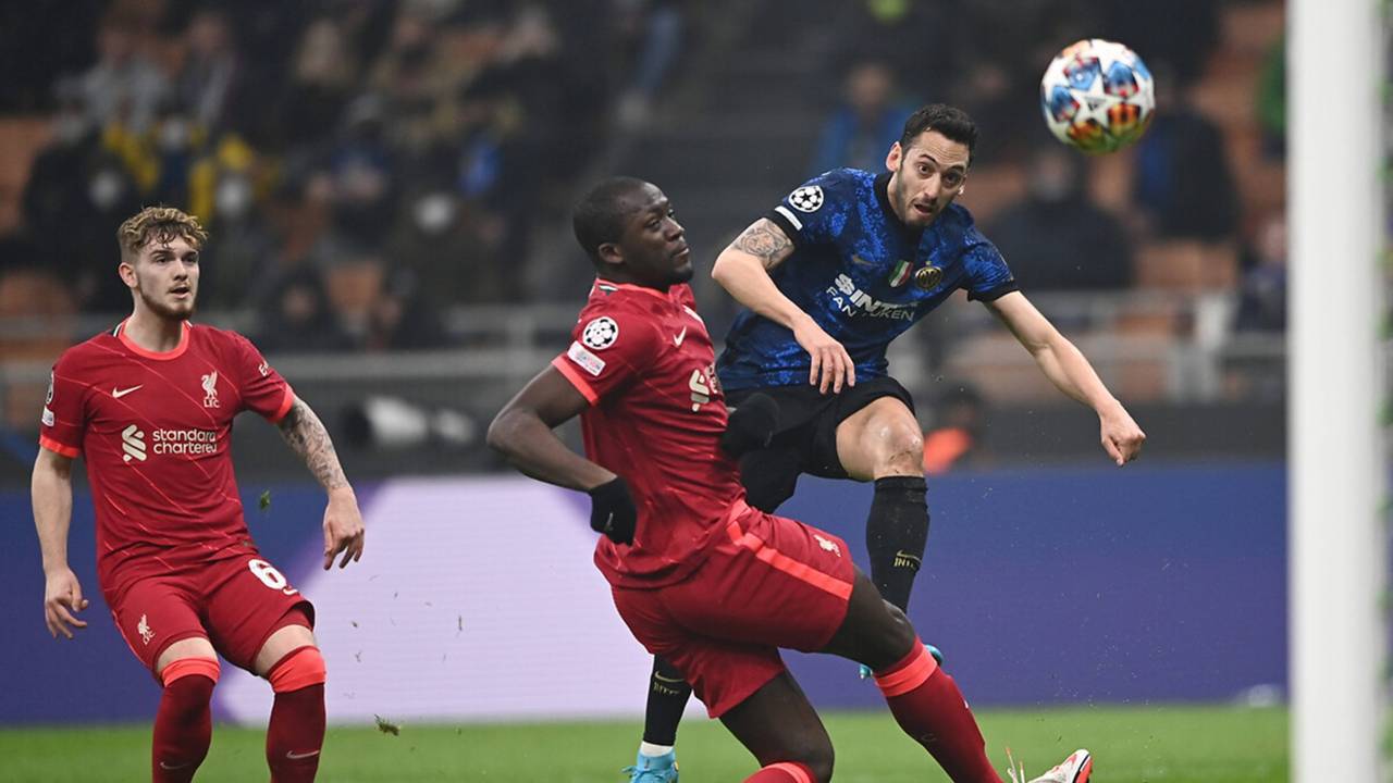 Öte yandan bu 90 veya 120 dakikada Inter’de milli futbolcumuz Hakan Çalhanoğlu’nun da forma giymesine kesin gözüyle bakılıyor. Bu sezon tüm kulvarlarda 33 maçta görev yapan Hakan, takımına 6 gol ve 9 asistlik skor katkısı sağladı fakat Şampiyonlar Ligi’nde henüz tabelaya etki edemedi.
