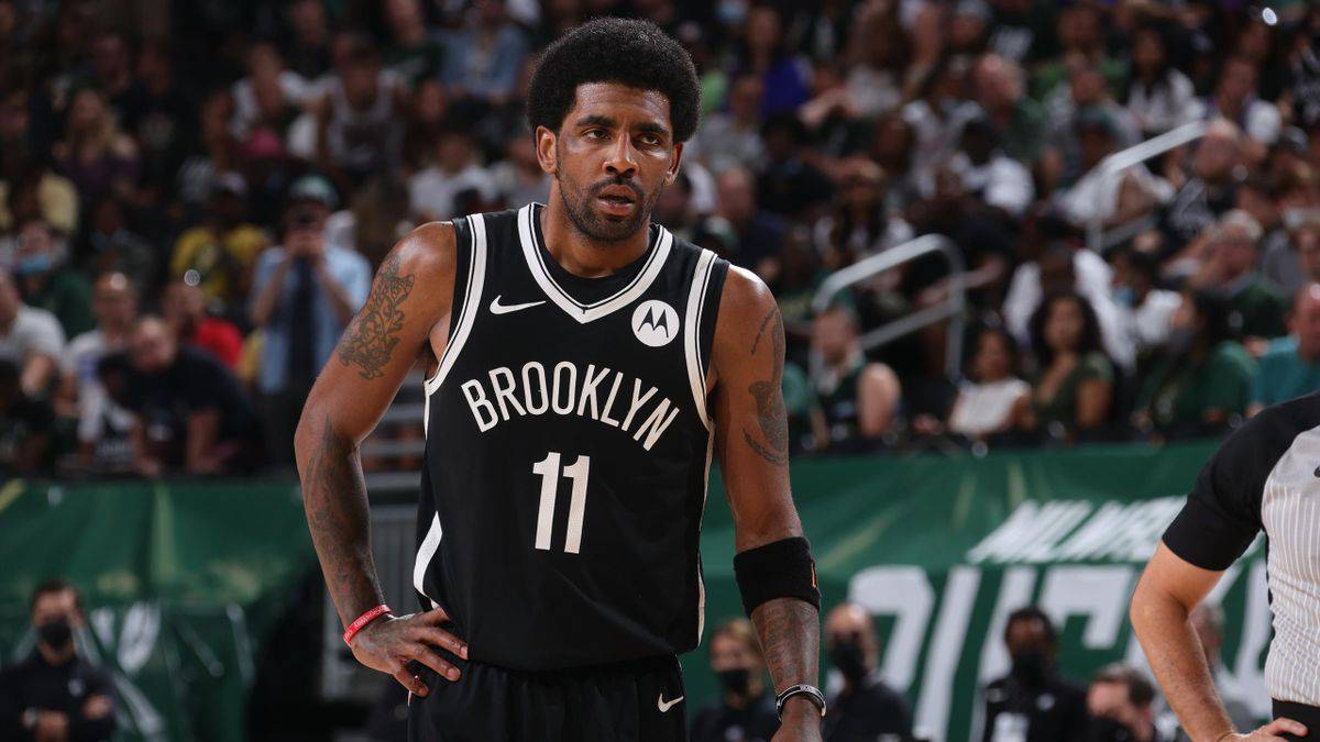 Kyrie Irving geceye damga vurdu! Tam 50 sayı...