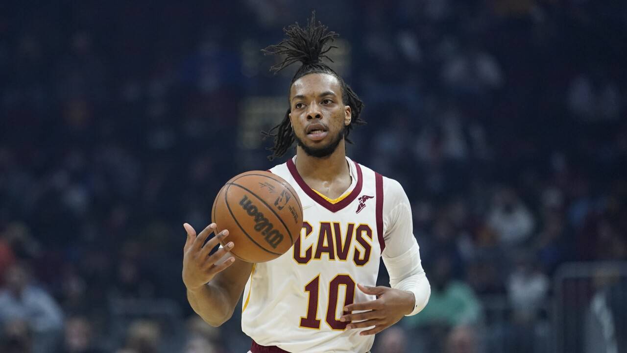 22 sayı, 12 ribaunt, 5 top çalmayla "double double" yapan Evan Mobley ve 21 sayı, 5 ribauntla maçı tamamlayan Lauri Markkanen, galibiyette önemli rol oynadı. Cedi Osman ise 12 dakika süre aldığı karşılaşmayı sayısız bitirdi.