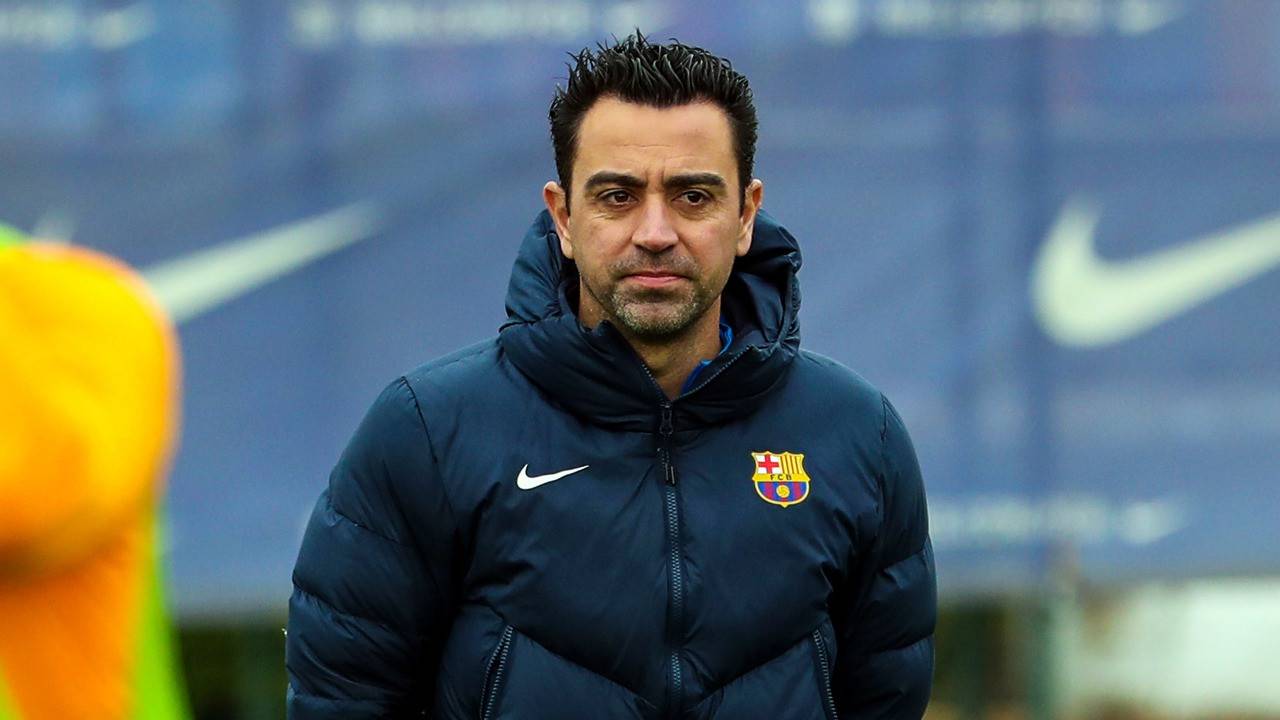 Bu karşılaşmada ise Barcelona Teknik Direktörü Xavi, ilk maçta yaptığı kısmi rotasyonun aksine sahaya as oyuncularından kurulu bir kadroyla çıkacak. Buna karşın Katalan devinde bilindiği üzere yıldız sağ bek Dani Alves, UEFA kadrosunda yer almıyor.