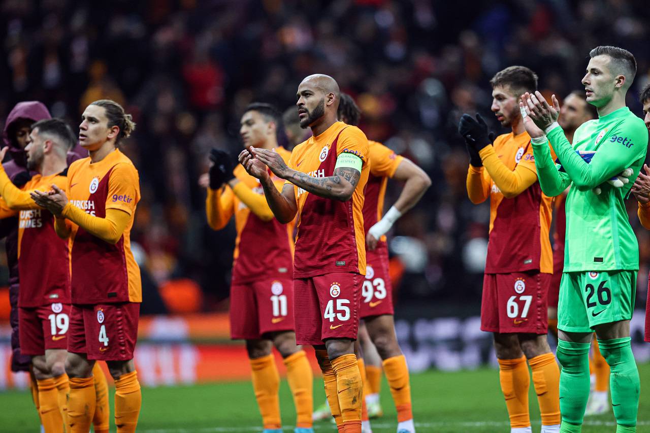 Aslan, oyuncularını parlattı! Avrupa kulüpleri takipte...