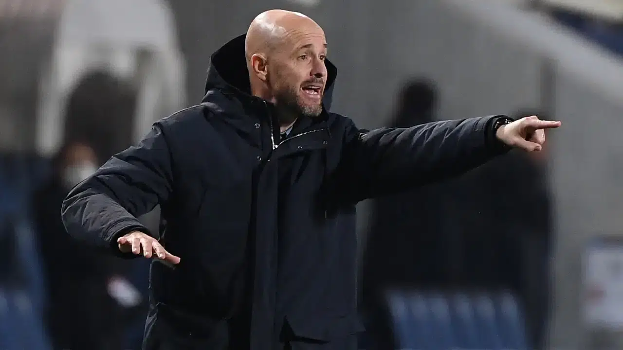 ESPN kaynaklı bir habere göre; Kırmızı Şeytanlar, Hollanda ekiplerinden Ajax’ın başında başarılı bir performans ortaya koyan Erik ten Hag ile anlaşmaya vardı. Hollandalı teknik adam, gelecek sezondan itibaren Manchester temsilcisini çalıştırmaya başlayacak.