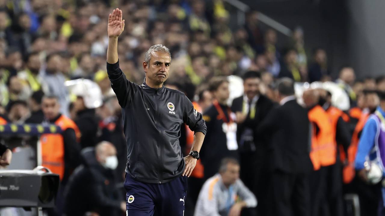 Fenerbahçe derbide kazandı; ikinci sıraya yükseldi!