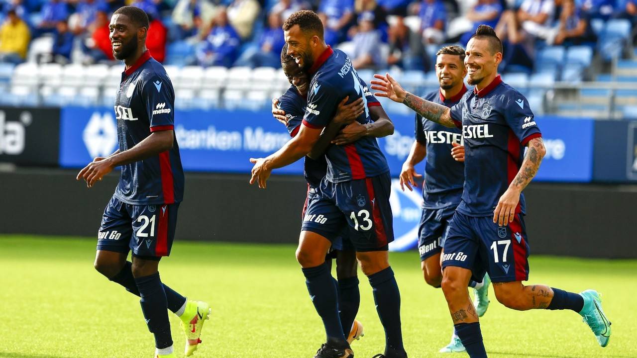 Trabzonspor, üç büyük rakibi karşısında bu sezonu yenilgisiz kapadı. Bordo-mavililer, söz konusu rakipler önünde 6 maçta 3 galibiyet, 3 beraberlik aldı. Karadeniz ekibi, bu sezon gibi 3 galibiyet, 3 beraberlik aldığı 2019-2020 sezonunun ardından üç büyük rakibine karşı sezonu yenilgisiz tamamladı.