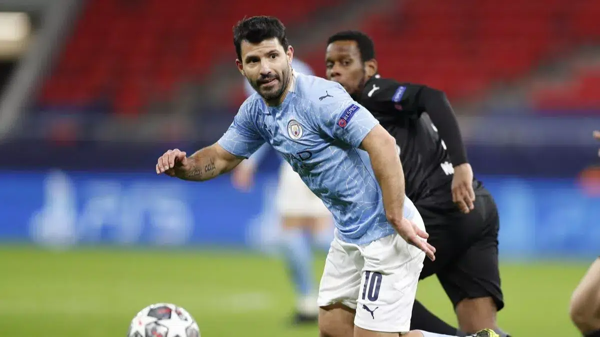 Ancak onun mirası, bu golün ve şampiyonluğun çok daha ötesinde." değerlendirmesinde bulundu. Sergio Agüero da gol sevincine atıfta bulunarak, "Hayatımın en iyi anıydı. O gol; hayatımı, kulübü ve her şeyi değiştirdi. O anı, her zaman kalbimde yaşatacağım." ifadelerini kullandı.