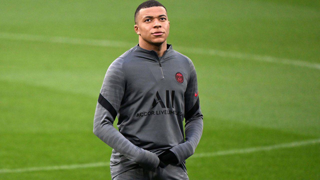 Kylian Mbappe, Real Madrid’i seçti; PSG devreden çıktı!