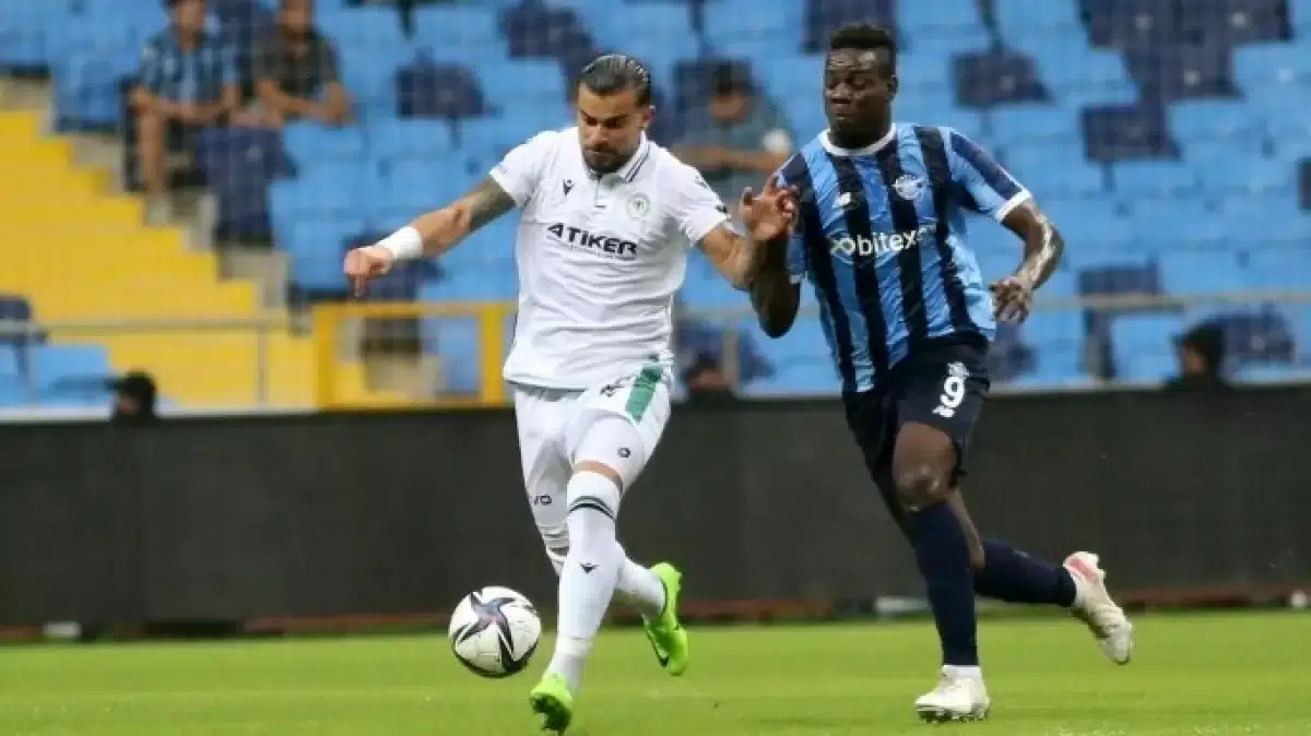 Siyah-beyazlıların gelecek sezon planlamasında önemli yer tutan stoper Abdülkerim Bardakçı, doğrudan 11'de düzenli bir şekilde oynayacağı Beşiktaş'ta kariyerini sürdürmek istiyor. (Sabah-Ogün Şahinoğlu)