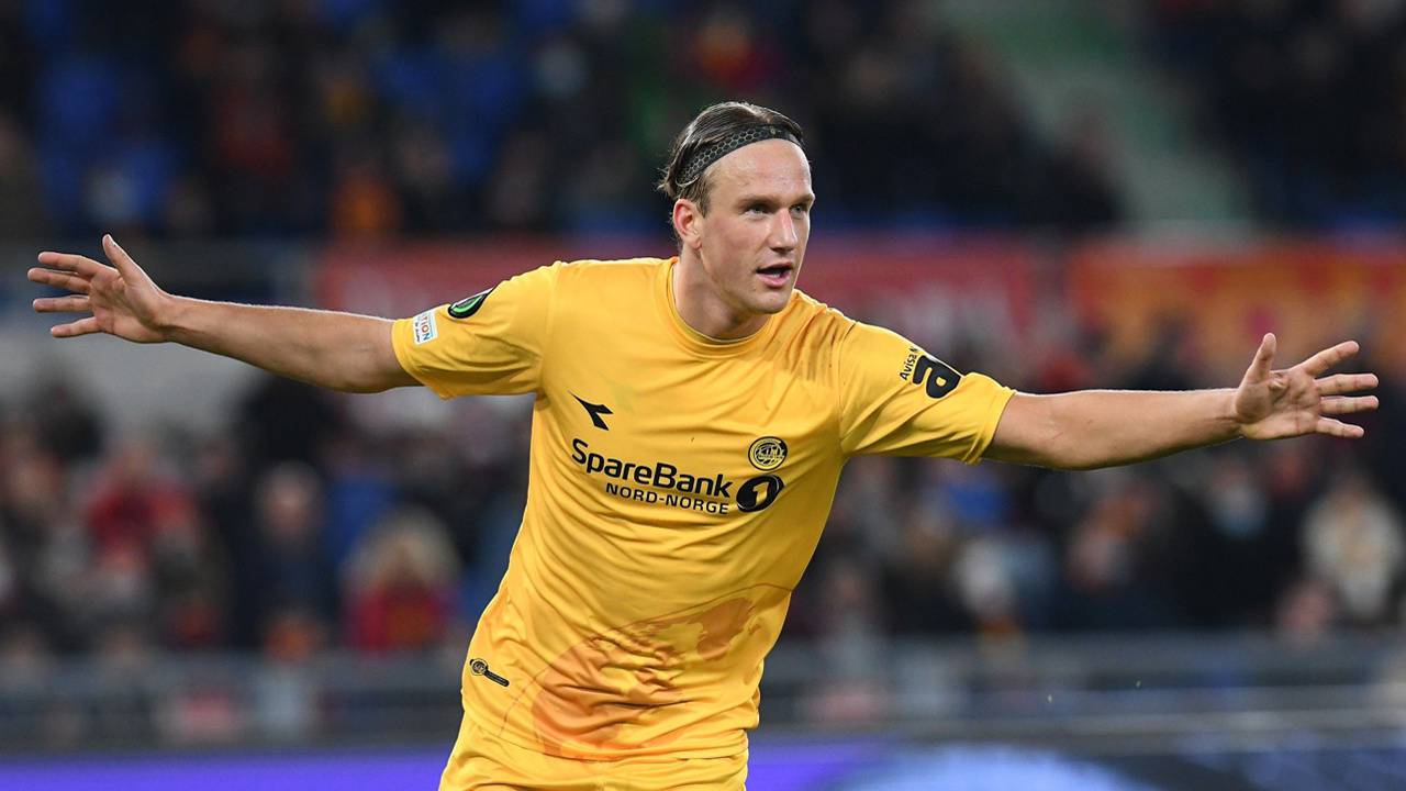 Botheim'in hukuki durumu bekleniyor | Galatasaray Kulübü, Rusya'nın Krasnodar Kulübüyle sözleşmesini fesheden Norveçli santrfor Erik Botheim'in hukuki durumunu araştırıyor. Rusya ile Ukrayna arasında süren savaş nedeniyle Krasnodar'dan ayrılan 22 yaşındaki golcünün evraklarını isteyen sarı-kırmızılılar, uluslararası ve tecrübeli hukukçulardan görüş alıyor. Yaklaşık 20 milyon avroluk tazminat riski bulunan Botheim için 2 farklı hukuk firmasından gelecek görüşlere göre karar verilecek.