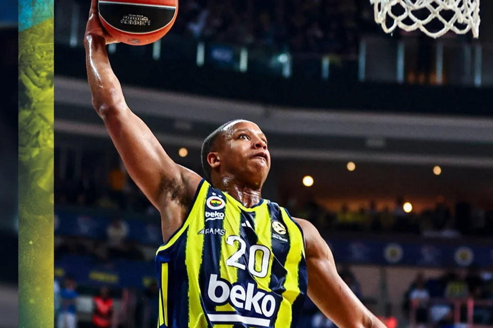 Fenerbahçe Beko, Devon Hall ile yollarını ayırdı!