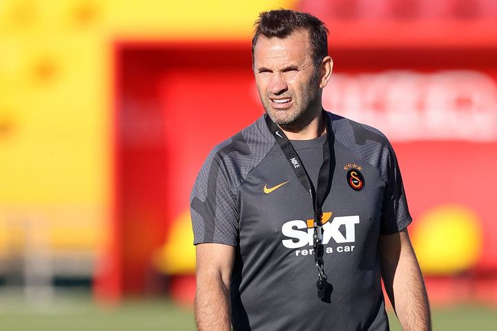 Galatasaray, kamp için Avusturya'ya gitti