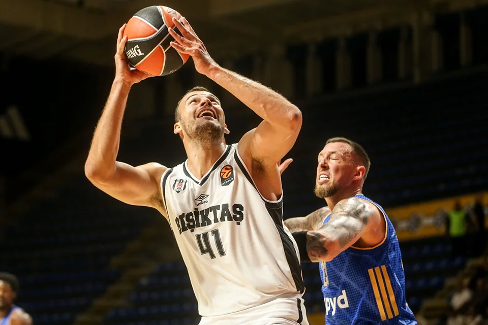 Beşiktaş, ilk galibiyetini Maccabi Tel-Aviv'den aldı!