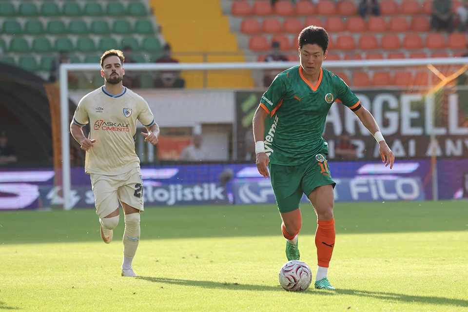 Alanyaspor ile Erzurumspor, golsüz berabere kaldı!