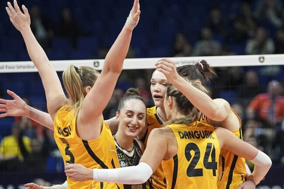 VakıfBank, 11 oyuncusunu takımda tuttu!